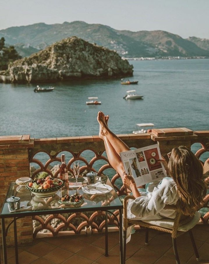 move to italy from usa